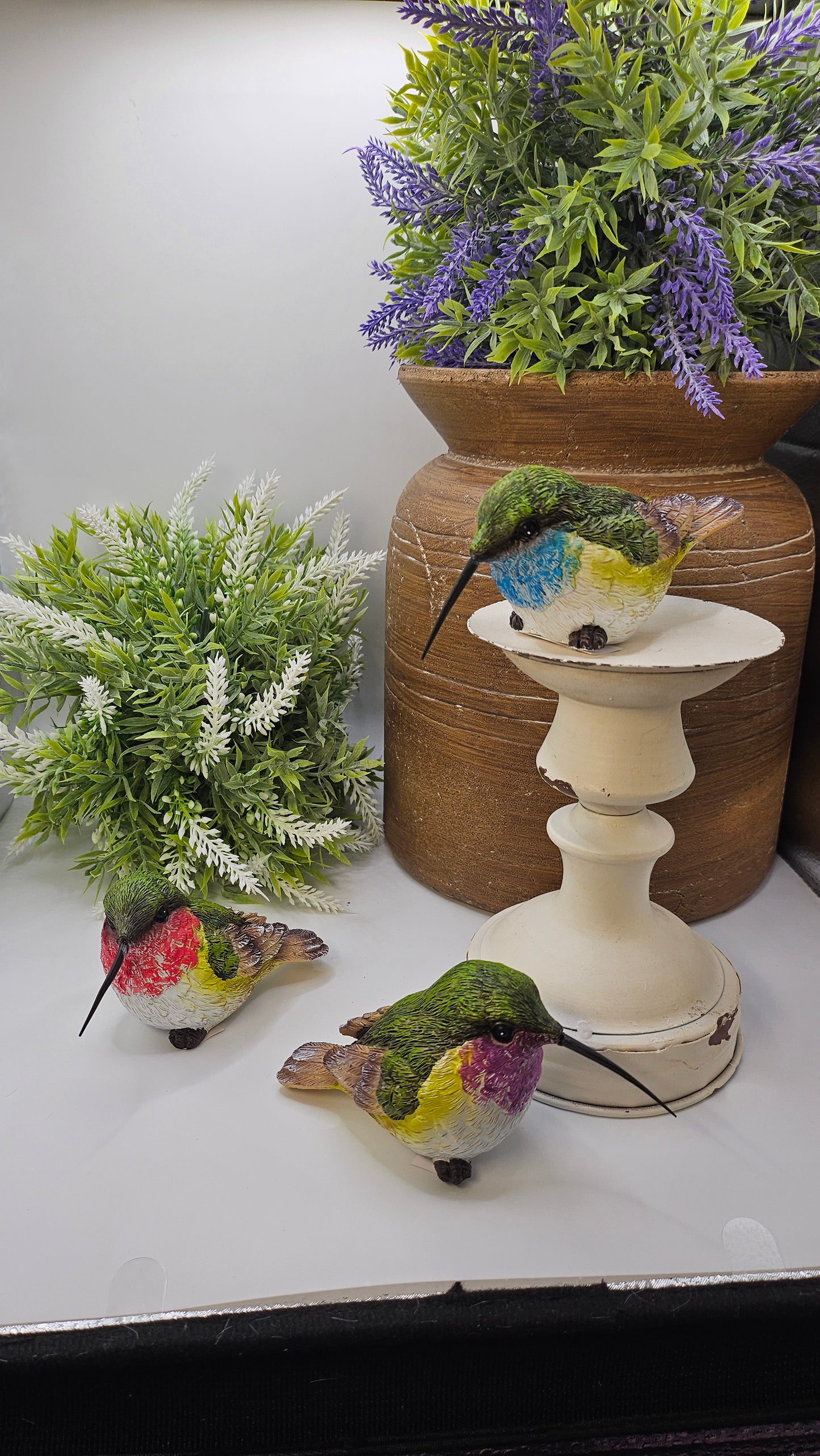 Adorable Hand-Painted Ceramic Hummingbird Setter