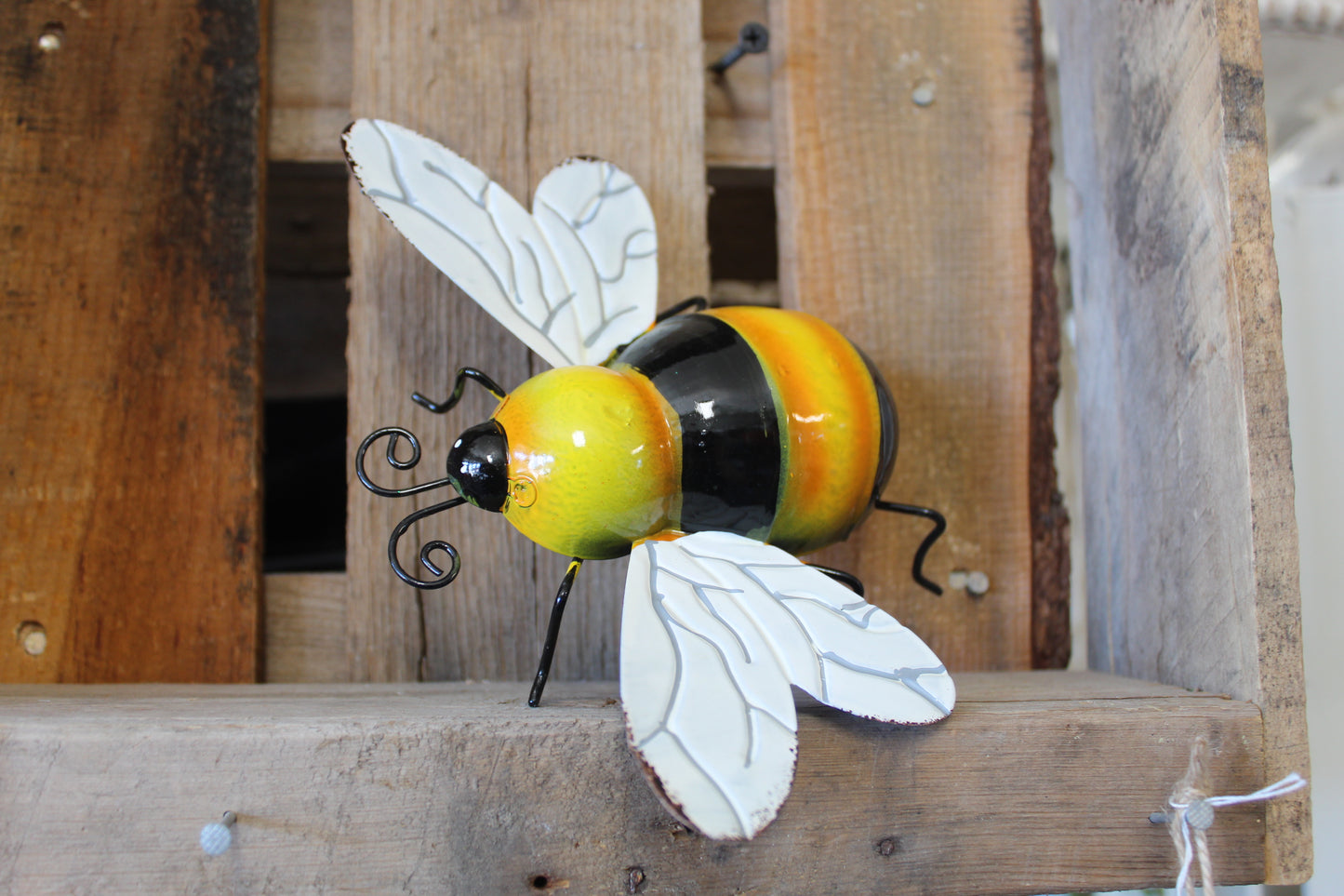 Medium Metal Bee Hanger wall decor, Bumble Bee Outside Decoration and Gift